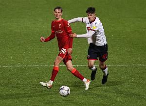 泰晤士：布拉加準(zhǔn)備加大力度簽利物浦中場莫頓，另有多隊(duì)對他有意